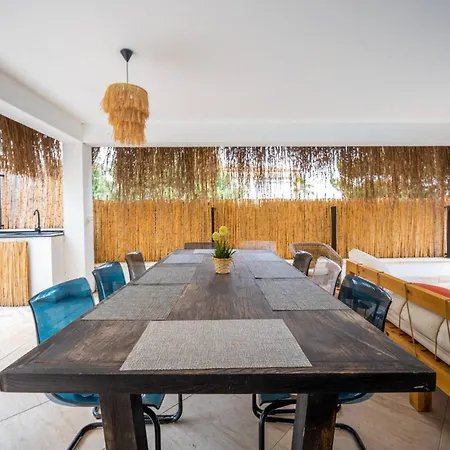 Luxury Vacation Seaside With Privacy Villa *