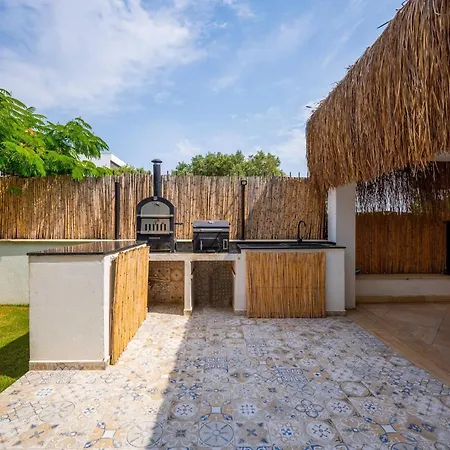 Villa Luxury Vacation Seaside With Privacy